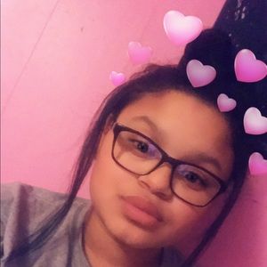 Meet your Posher, Ebonie